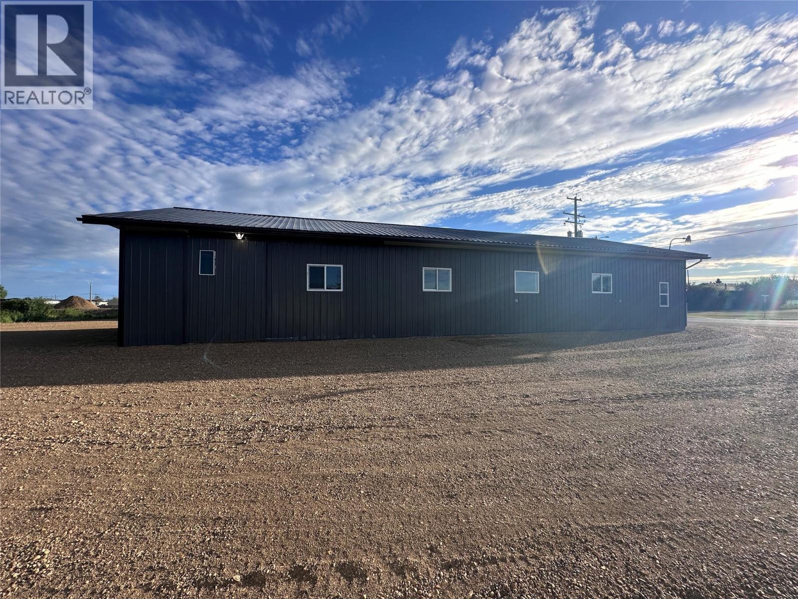 10101 17 Street, Dawson Creek, BC