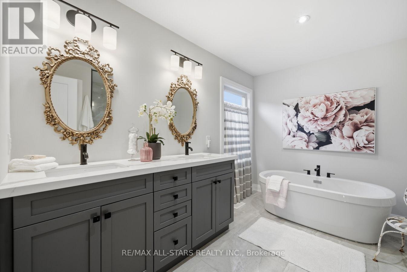 579 Victoria Street, Scugog (Port Perry), ON - Indoor Photo Showing Bathroom