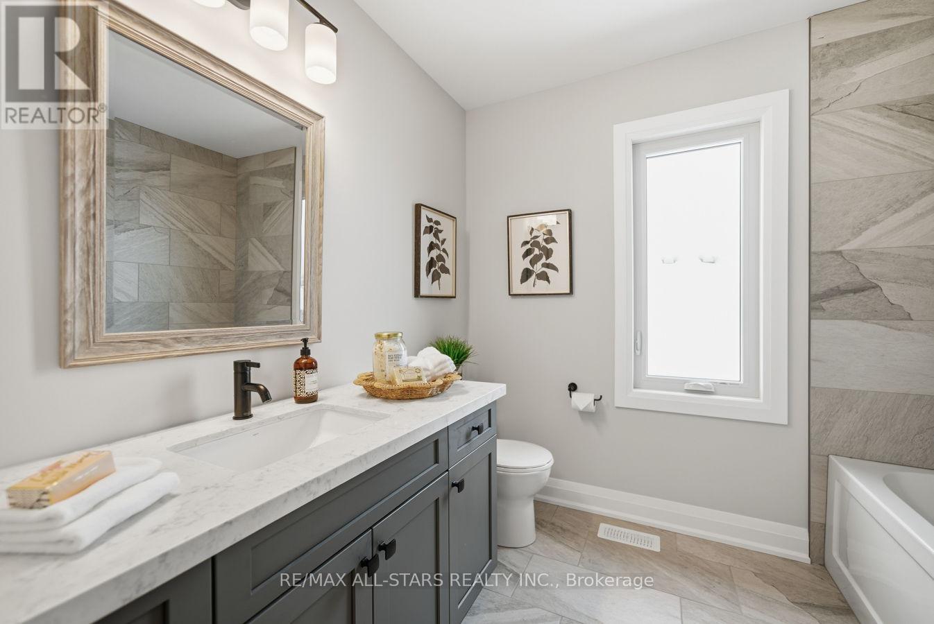 579 Victoria Street, Scugog (Port Perry), ON - Indoor Photo Showing Bathroom