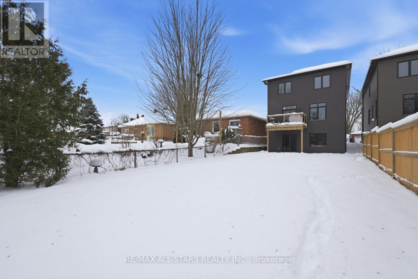 579 Victoria Street, Scugog (Port Perry), ON - Outdoor