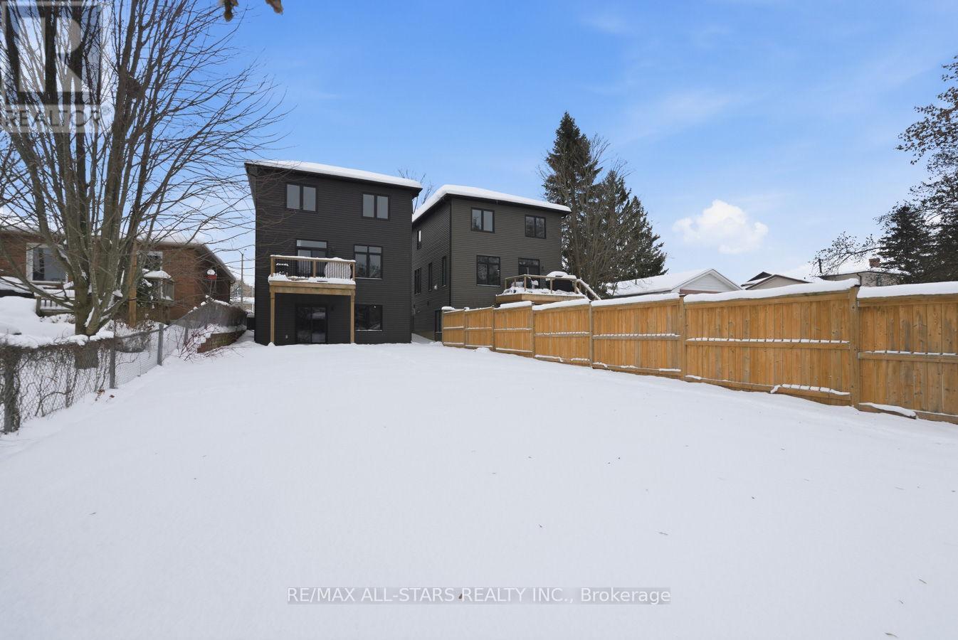 579 Victoria Street, Scugog (Port Perry), ON - Outdoor