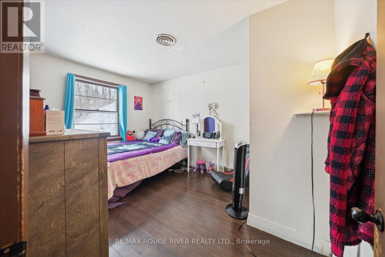 10 Crowe Valley Court, Marmora And Lake (Marmora Ward), ON - Indoor Photo Showing Bedroom