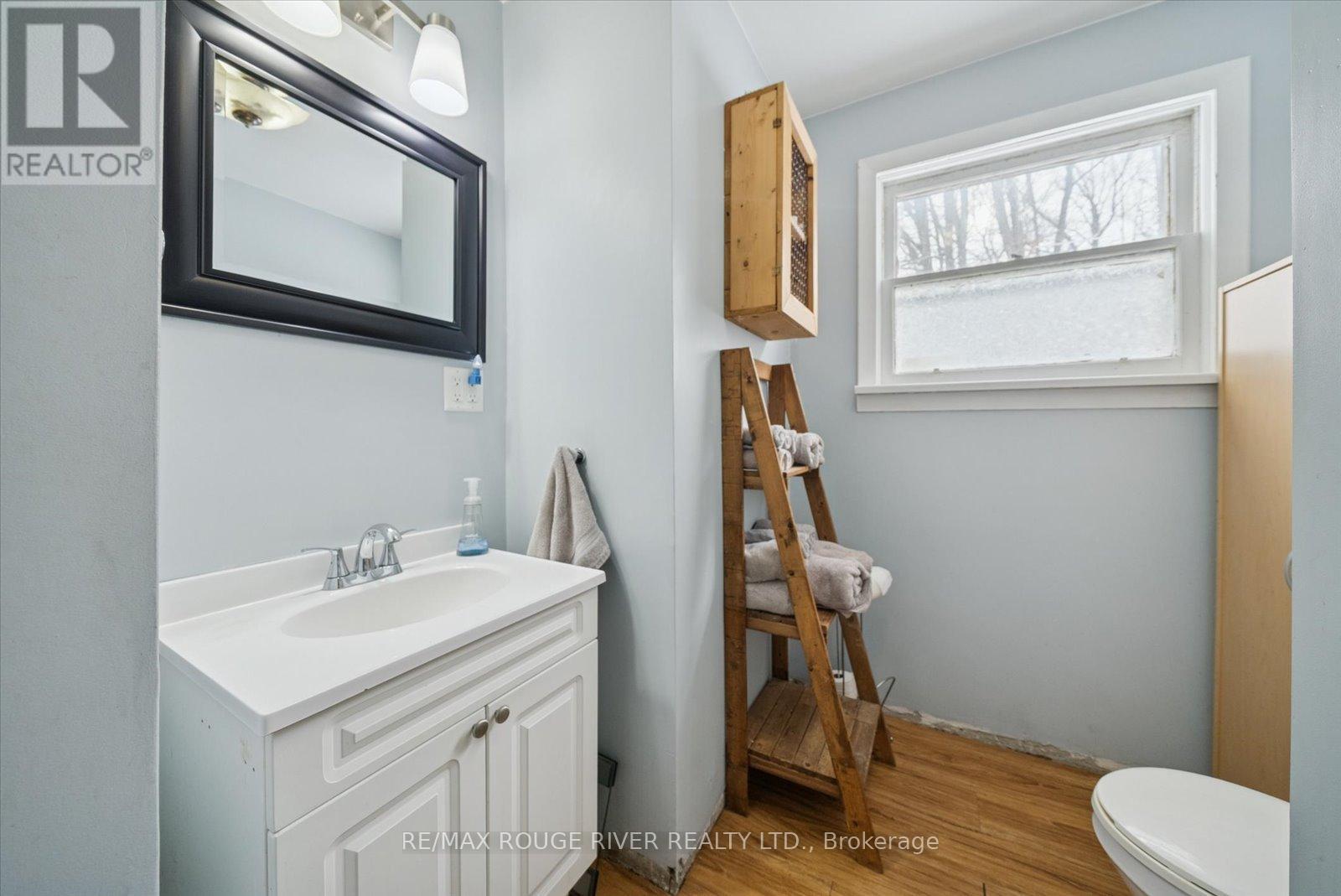 10 Crowe Valley Court, Marmora And Lake (Marmora Ward), ON - Indoor Photo Showing Bathroom