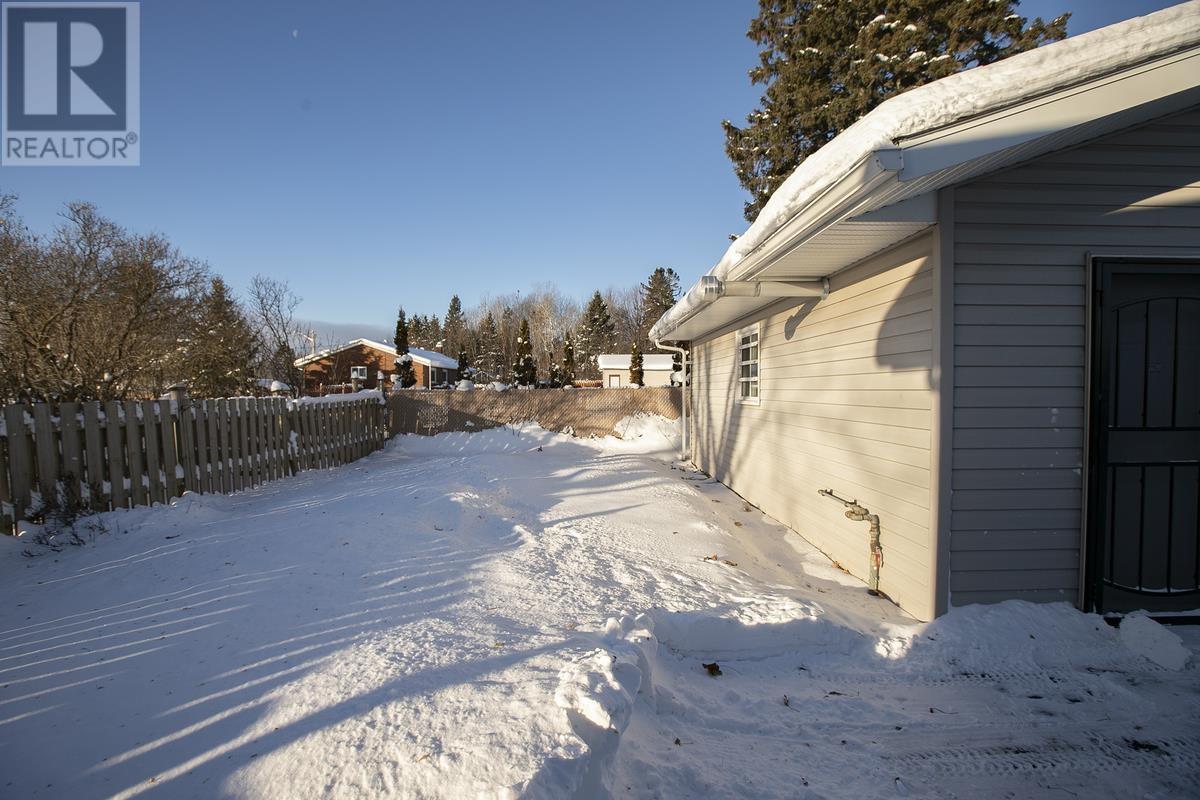 481 Lake St, Sault Ste. Marie, ON - Outdoor