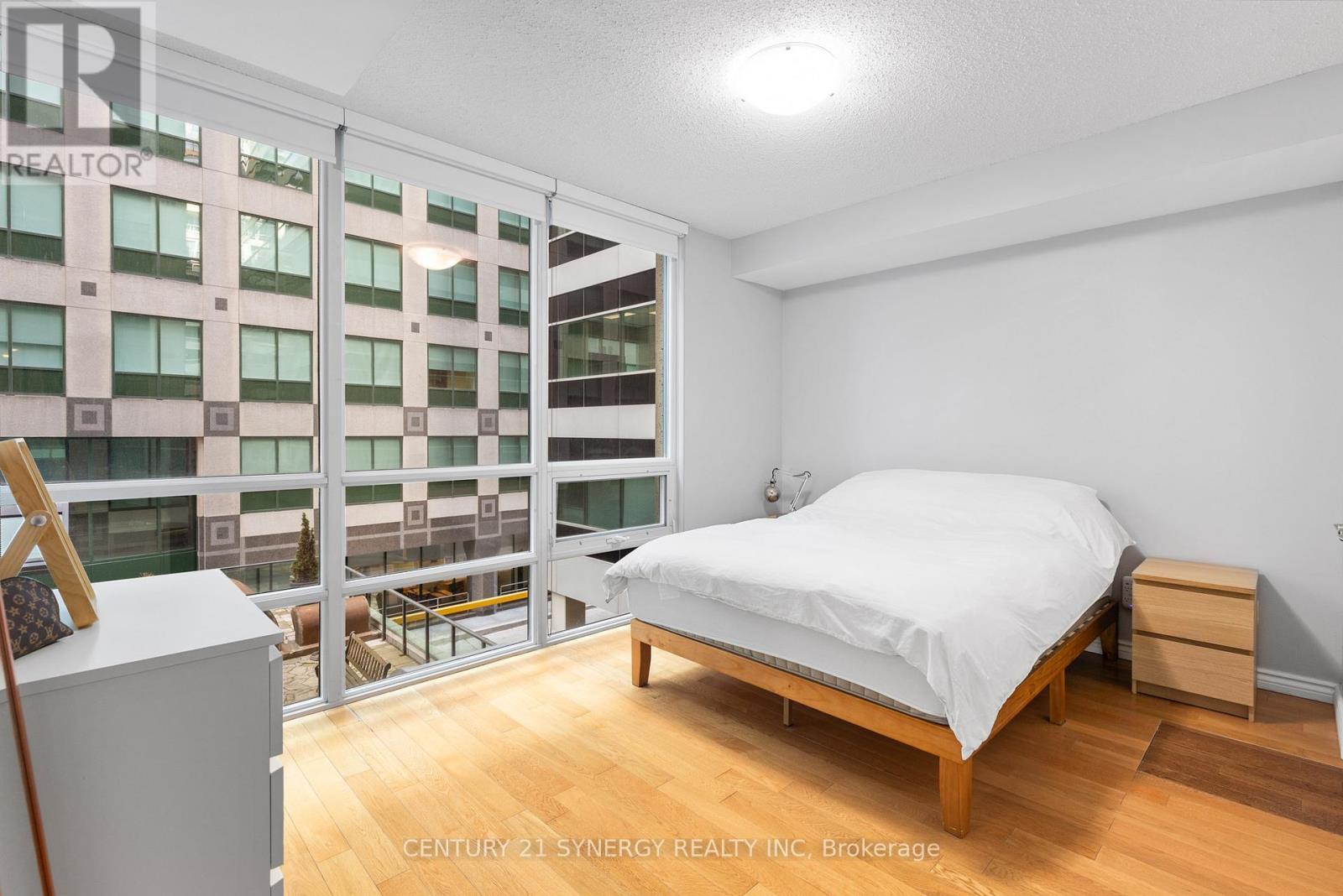 306 - 263 Wellington Street W, Toronto (Waterfront Communities), ON - Indoor Photo Showing Bedroom