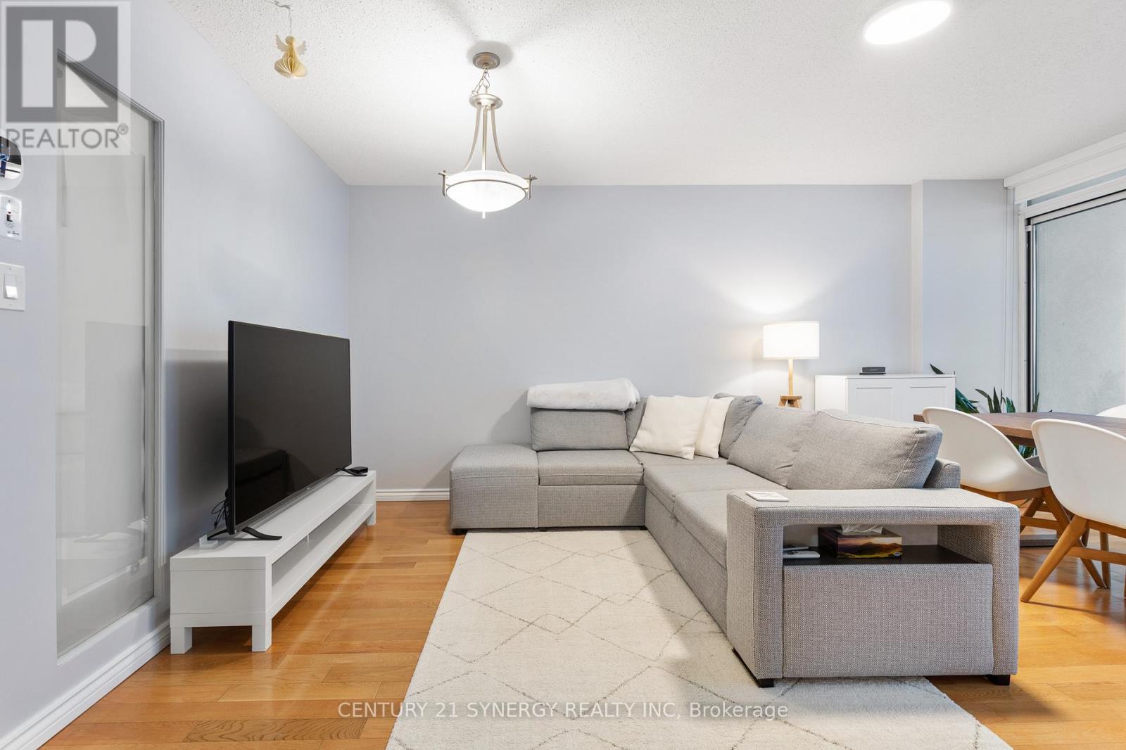 306 - 263 Wellington Street W, Toronto (Waterfront Communities), ON - Indoor Photo Showing Living Room