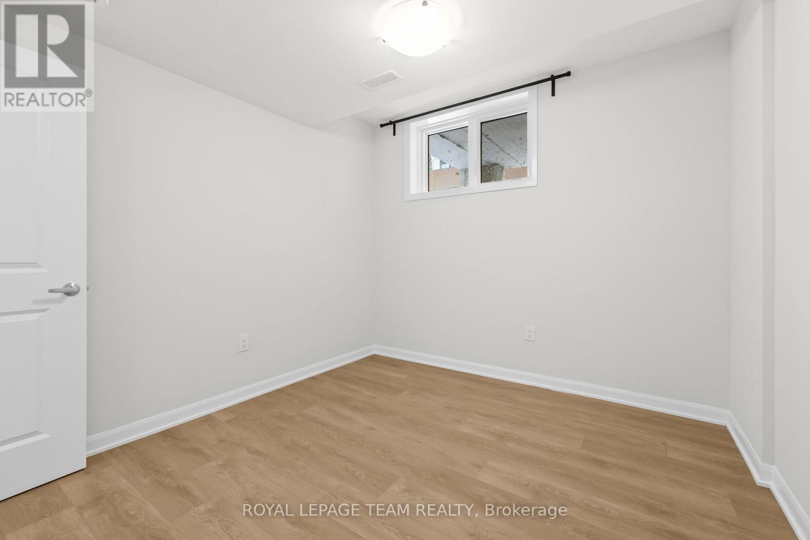 1108 Creekway Private, Ottawa, ON - Indoor Photo Showing Other Room