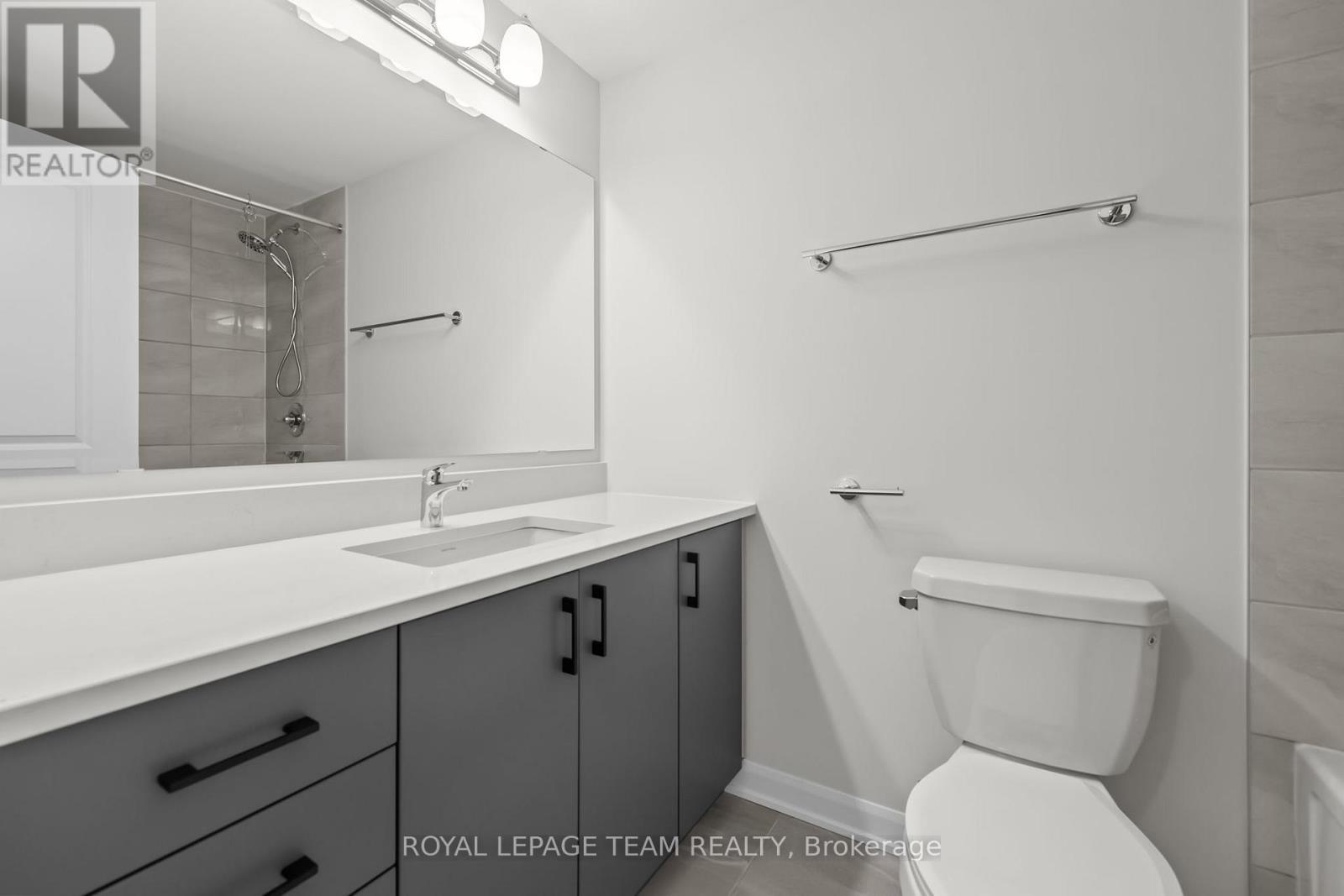 1108 Creekway Private, Ottawa, ON - Indoor Photo Showing Bathroom