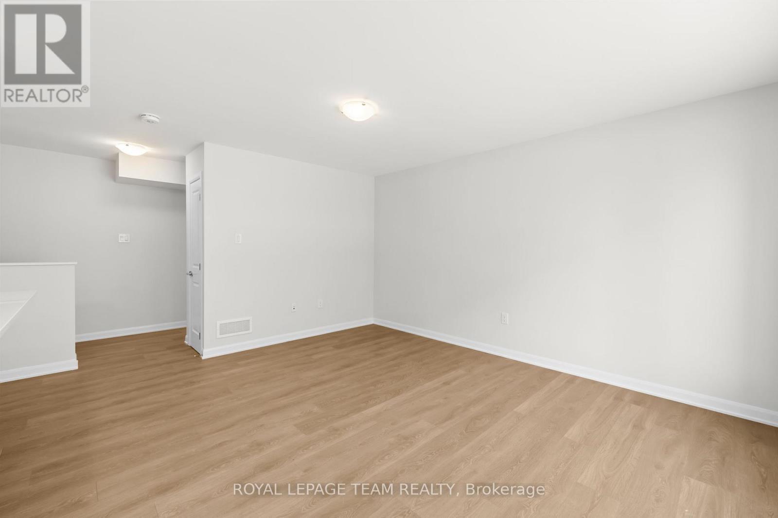 1108 Creekway Private, Ottawa, ON - Indoor Photo Showing Other Room