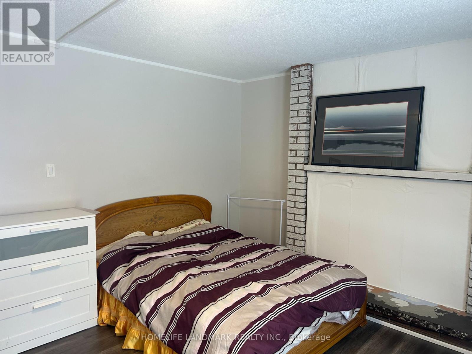 102 - 67 Abitibi Avenue, Toronto, ON - Indoor Photo Showing Bedroom