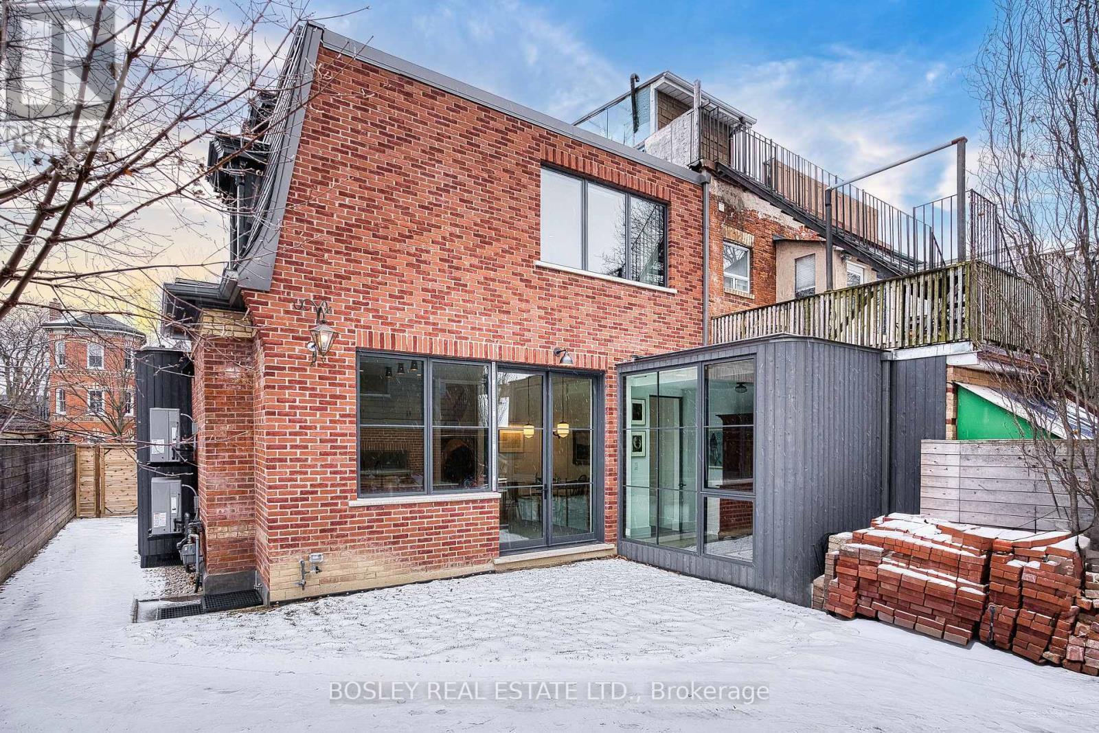 34 Beaconsfield Avenue, Toronto, ON - Outdoor With Exterior