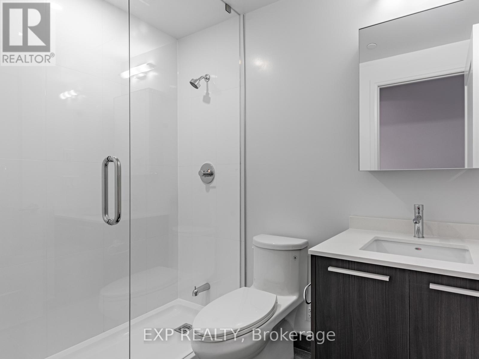 1402 - 65 Broadway Avenue, Toronto, ON - Indoor Photo Showing Bathroom