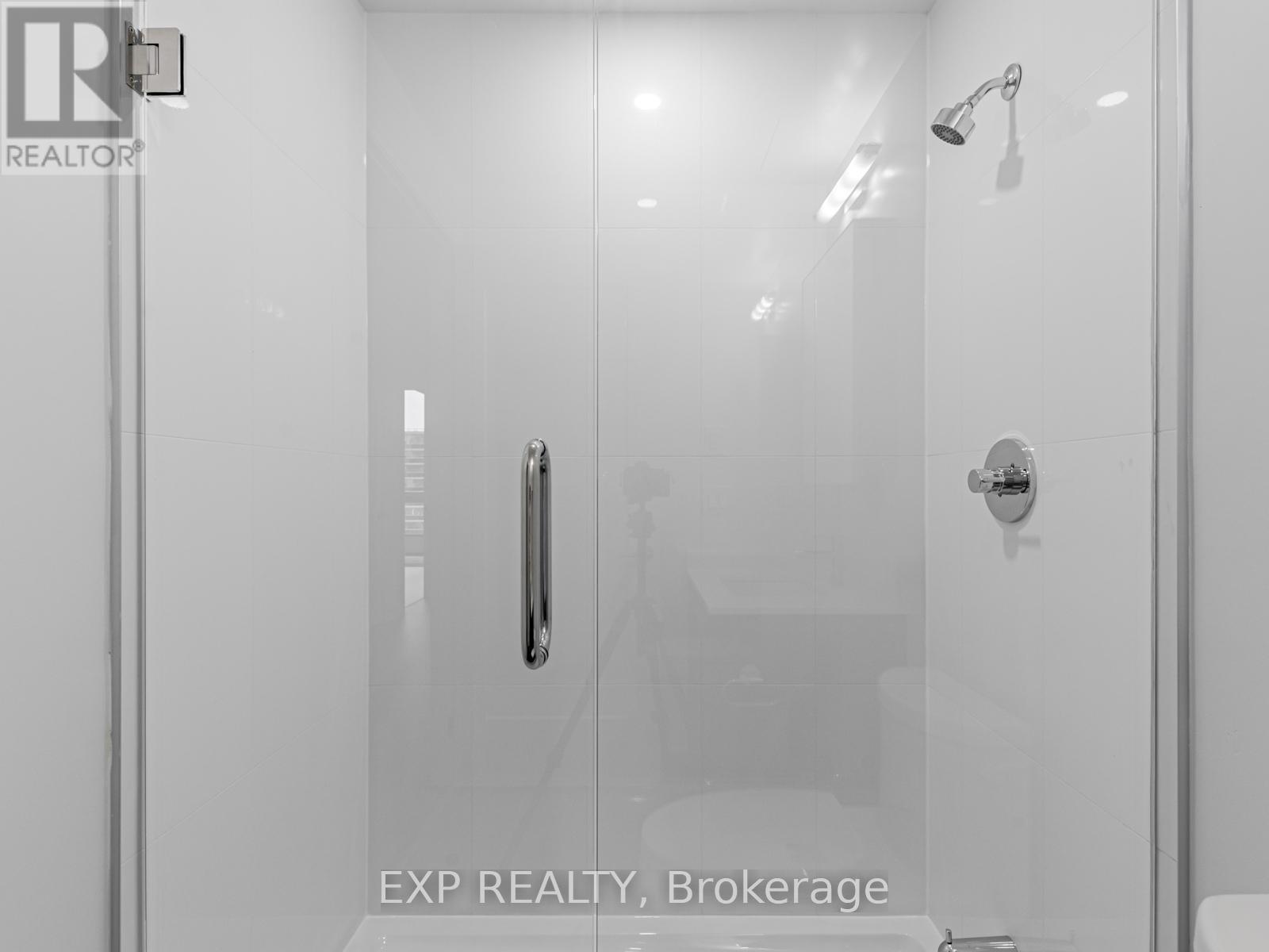 1402 - 65 Broadway Avenue, Toronto, ON - Photo Showing Bathroom