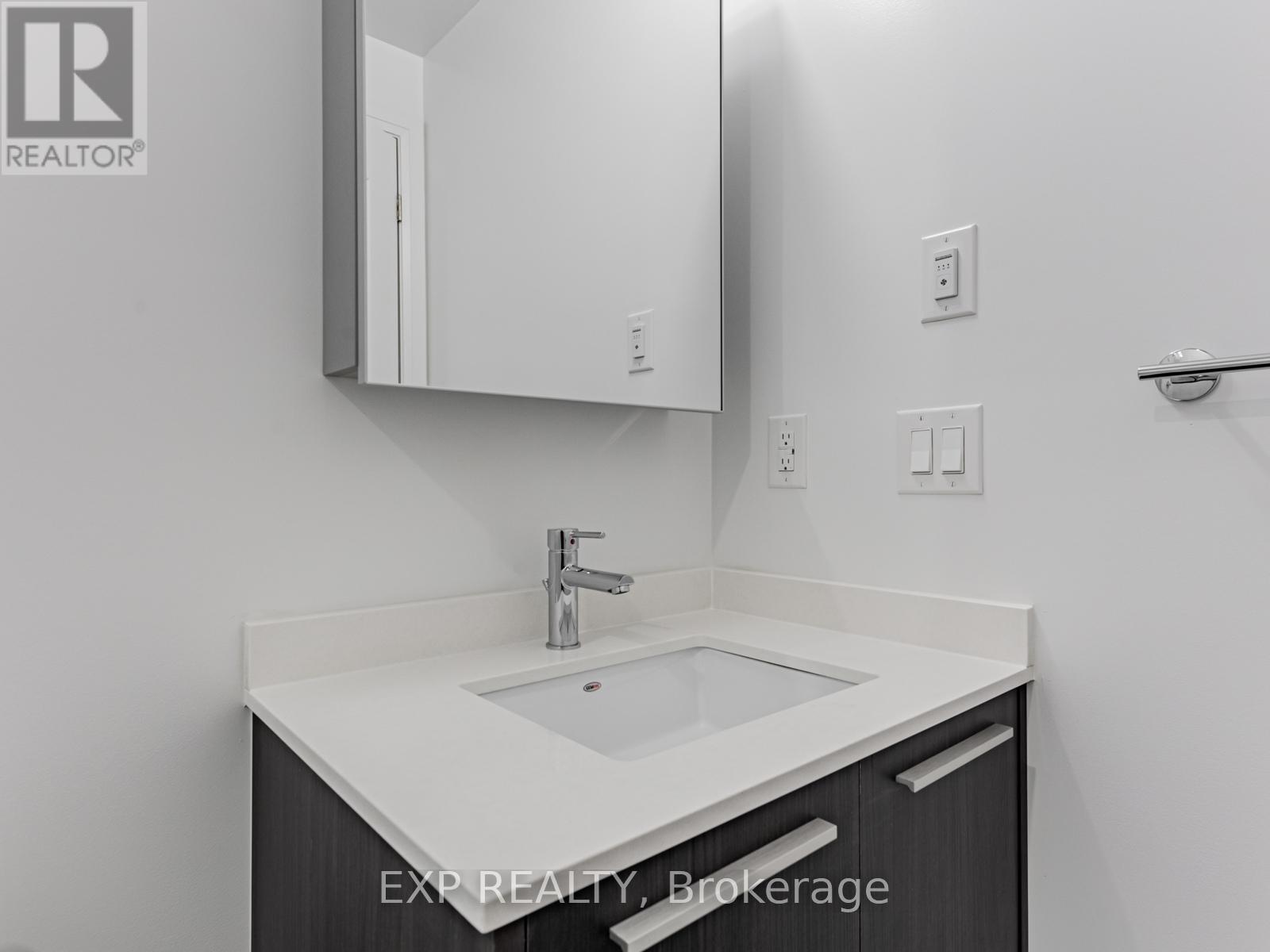 1402 - 65 Broadway Avenue, Toronto, ON - Photo Showing Other Room