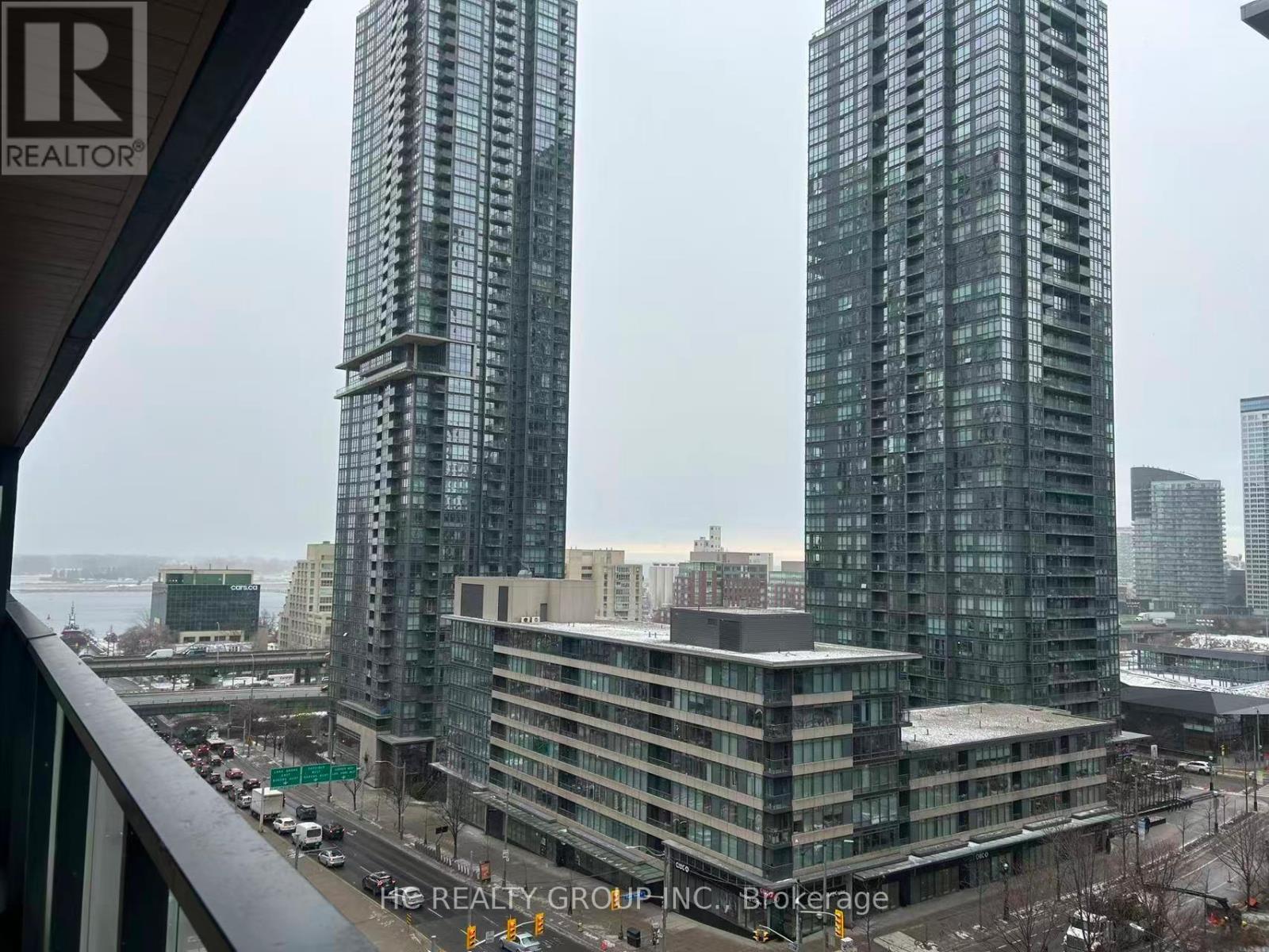 1023 - 3 Concord Cityplace Way, Toronto, ON - Outdoor With Balcony With Facade