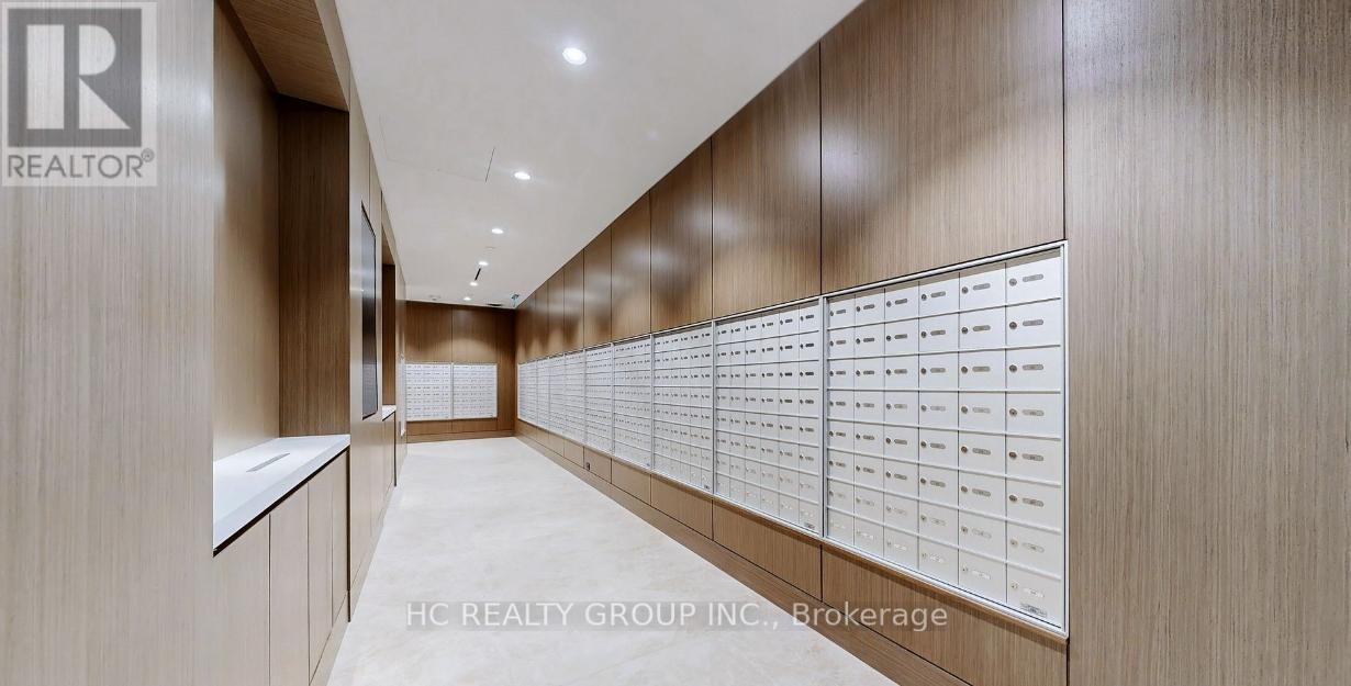 1023 - 3 Concord Cityplace Way, Toronto, ON - Indoor Photo Showing Other Room