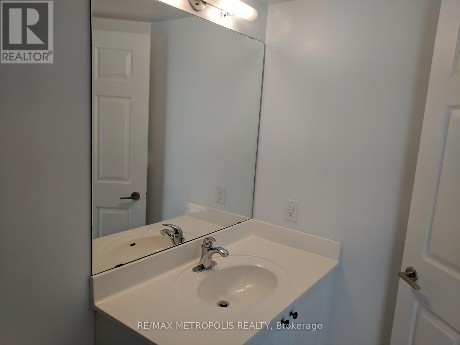 1715 - 83 Borough Drive, Toronto, ON - Indoor Photo Showing Bathroom