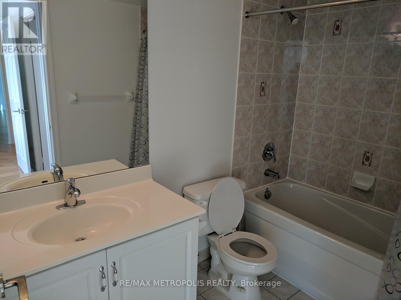 1715 - 83 Borough Drive, Toronto, ON - Indoor Photo Showing Bathroom