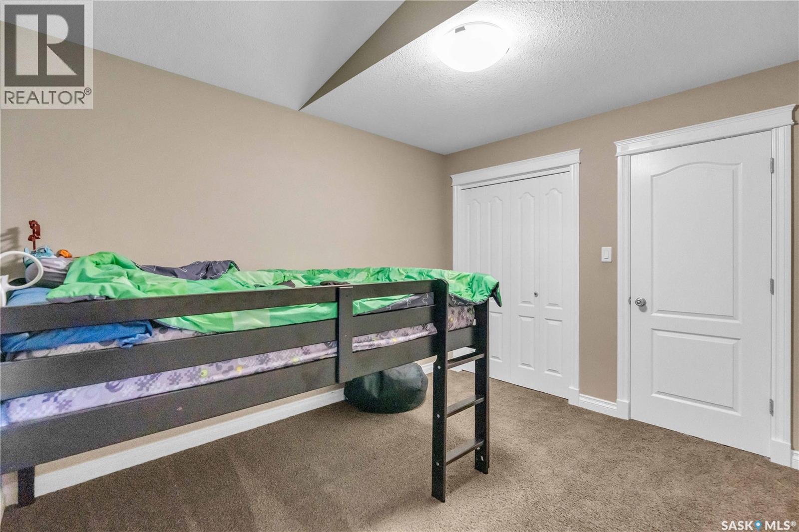 3969 Sandhill Crescent, Regina, SK - Indoor Photo Showing Bedroom