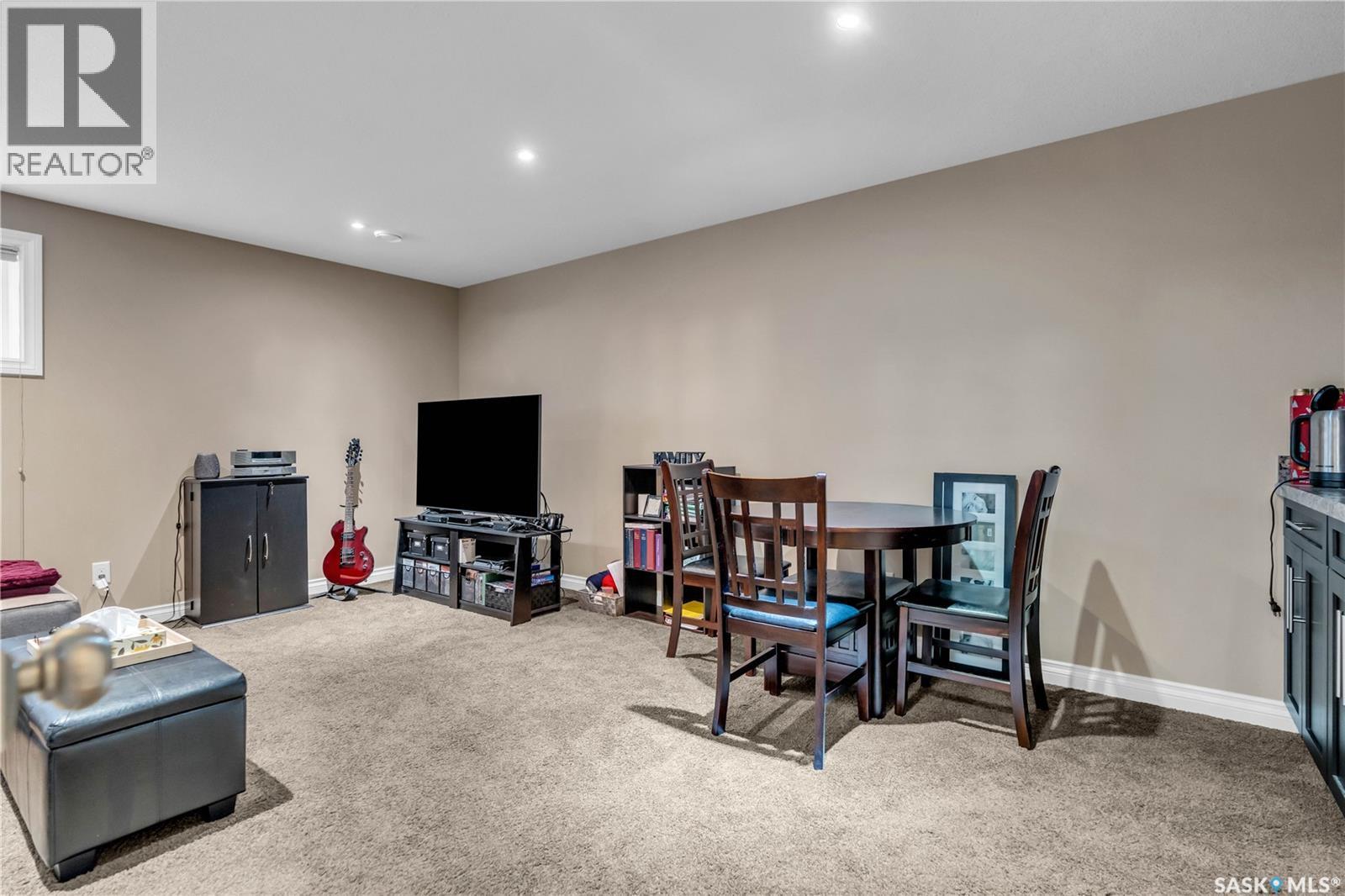 3969 Sandhill Crescent, Regina, SK - Indoor