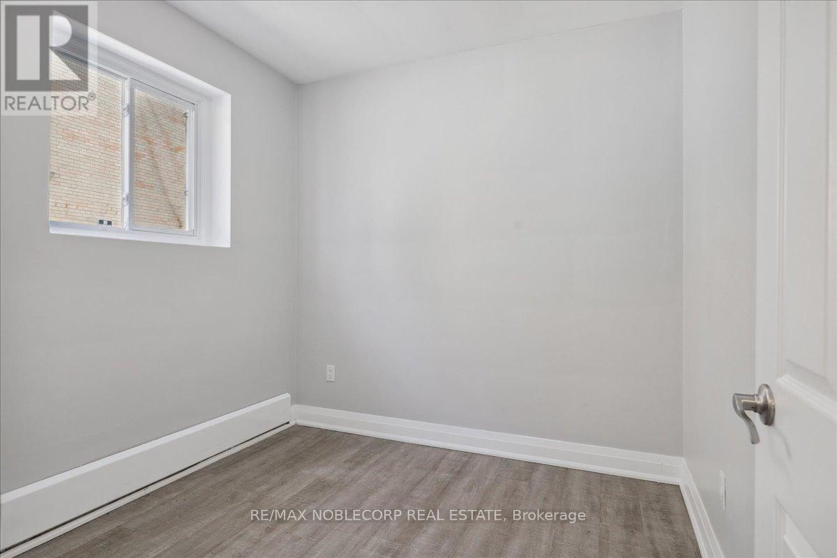 2 - 362 Elgin Court, Oshawa, ON - Indoor Photo Showing Other Room