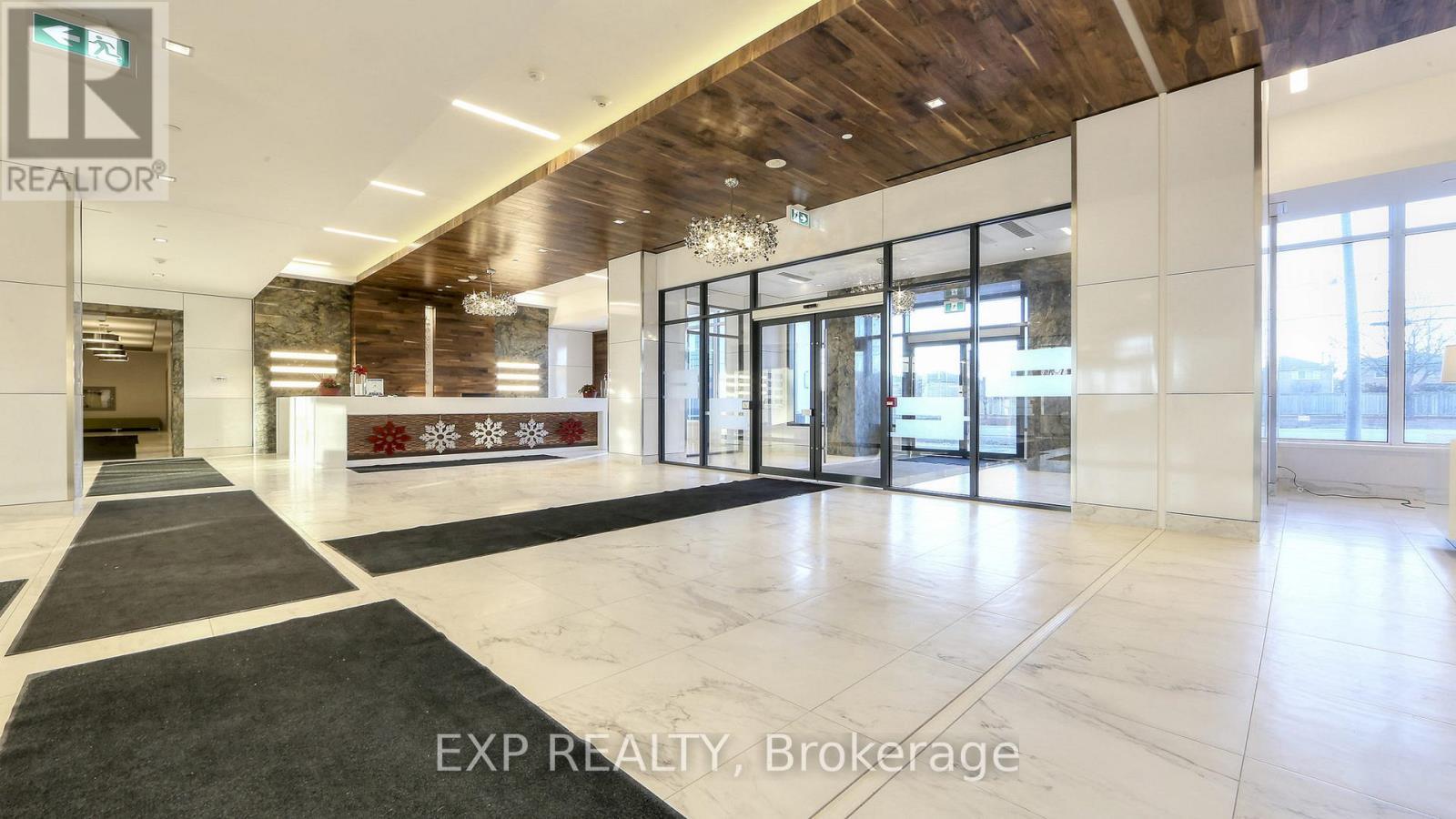 1117 - 7900 Bathurst Street, Vaughan, ON - Indoor Photo Showing Other Room