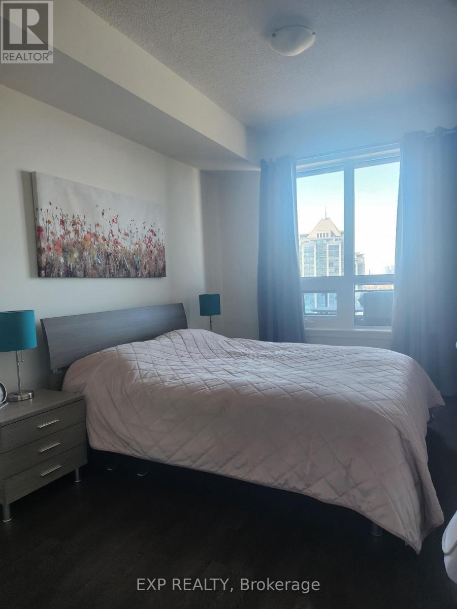 1117 - 7900 Bathurst Street, Vaughan, ON - Indoor Photo Showing Bedroom