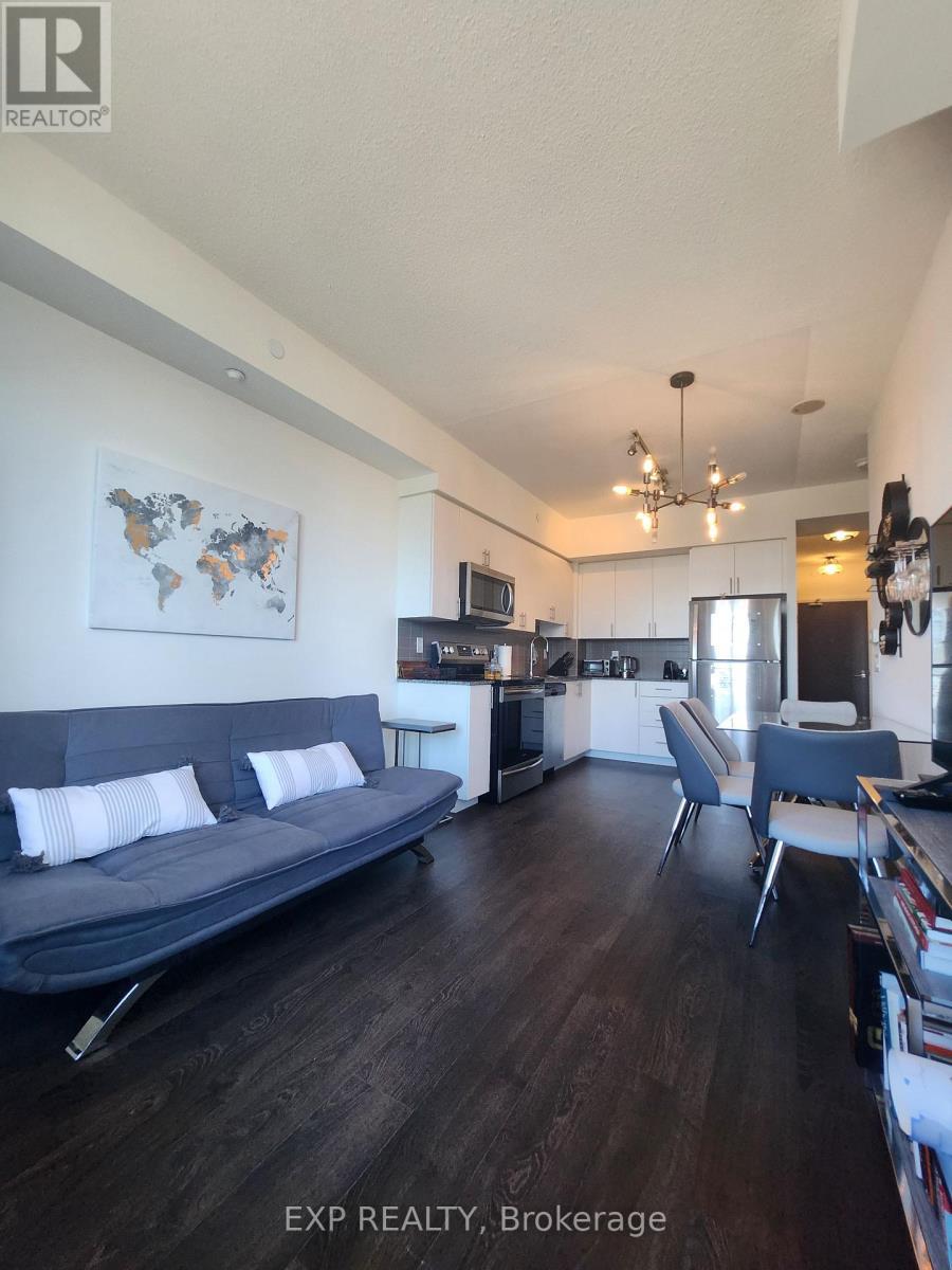 1117 - 7900 Bathurst Street, Vaughan, ON - Indoor