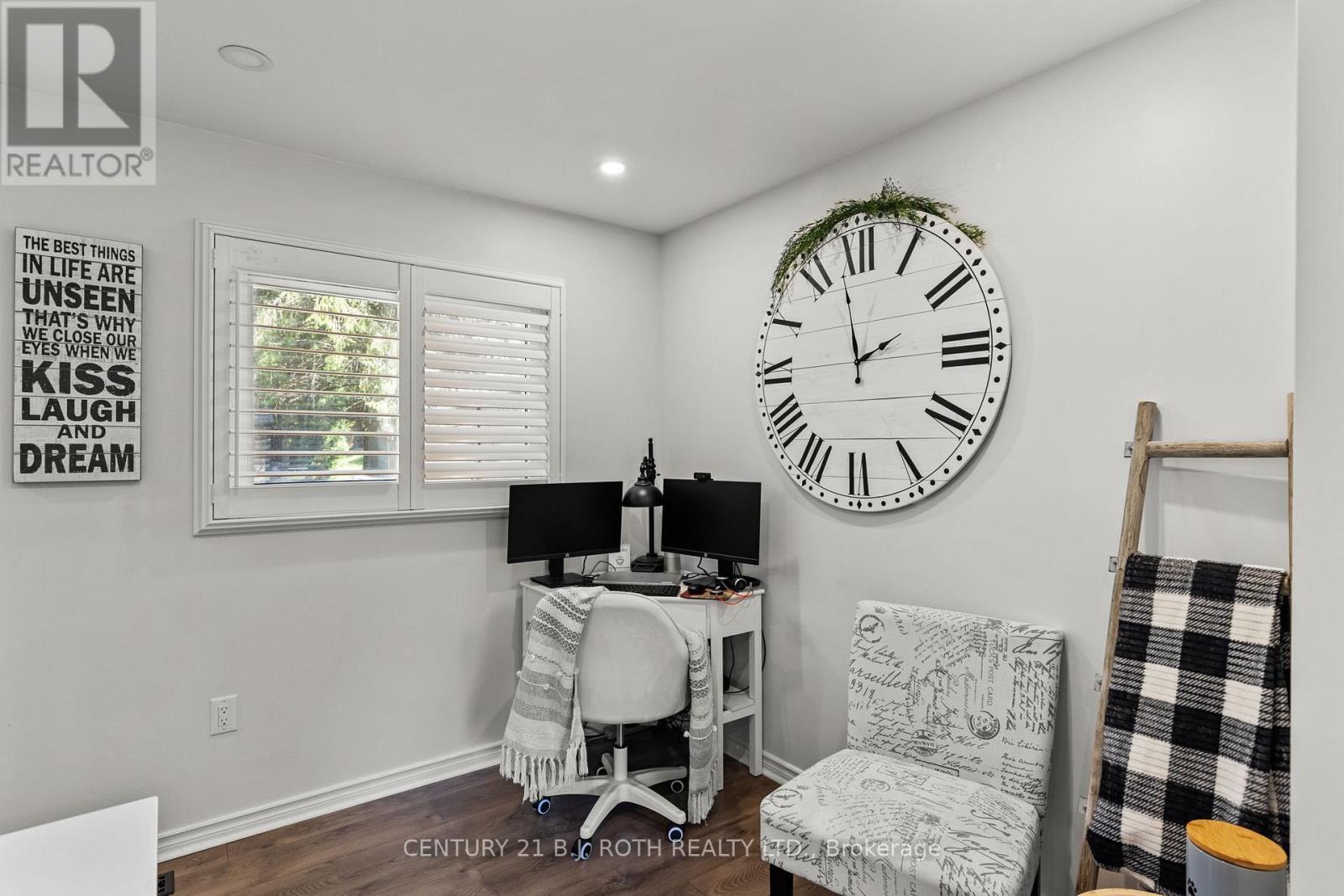 1551 Gill Road, Springwater, ON - Indoor