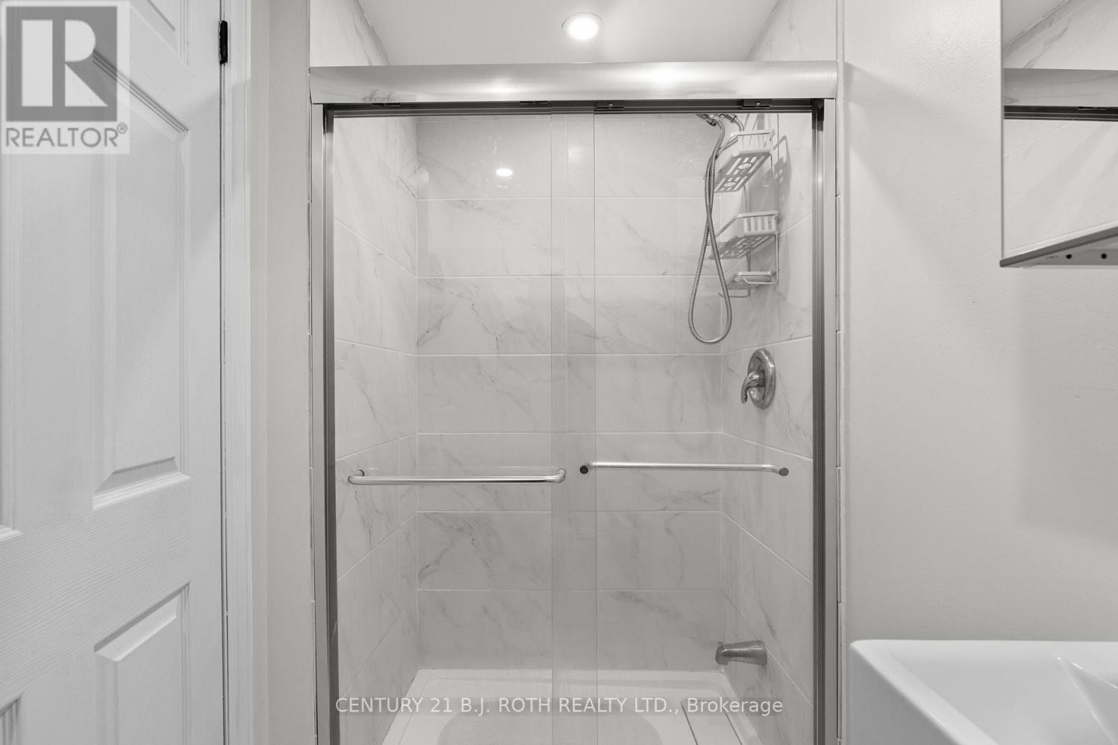 1551 Gill Road, Springwater, ON - Indoor Photo Showing Bathroom