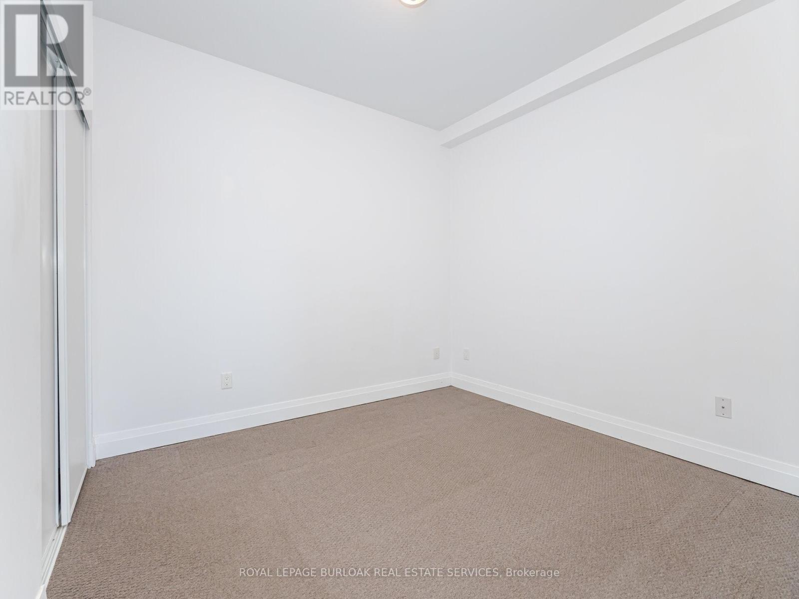 418 - 128 Garden Drive, Oakville, ON - Indoor Photo Showing Other Room