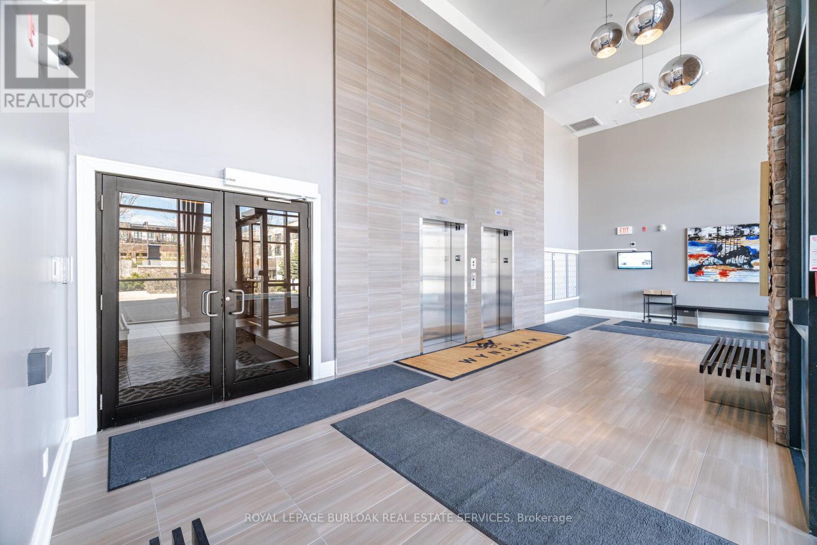 418 - 128 Garden Drive, Oakville, ON - Indoor Photo Showing Other Room