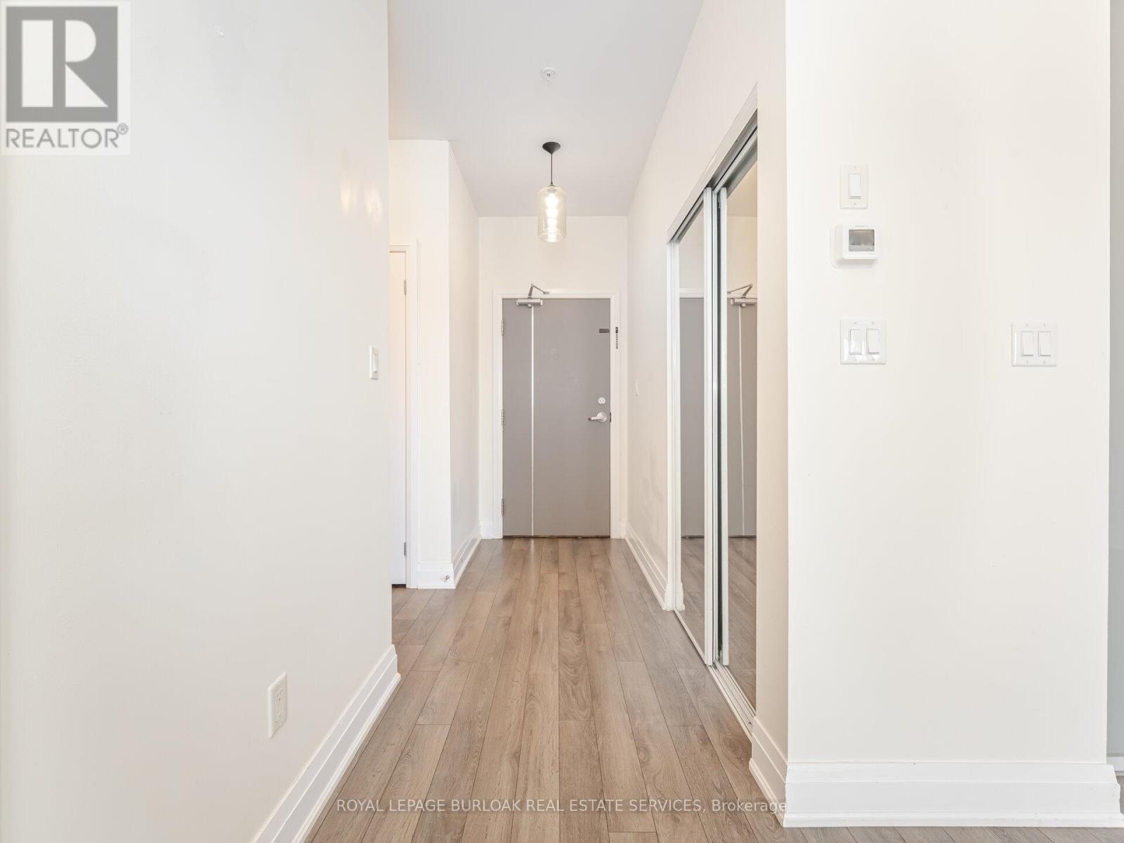 418 - 128 Garden Drive, Oakville, ON - Indoor Photo Showing Other Room