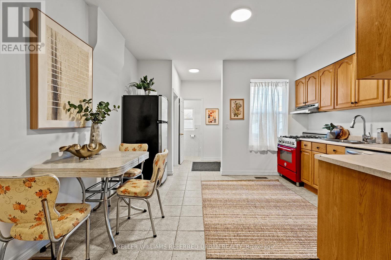 166 Essex Street, Toronto, ON - Indoor