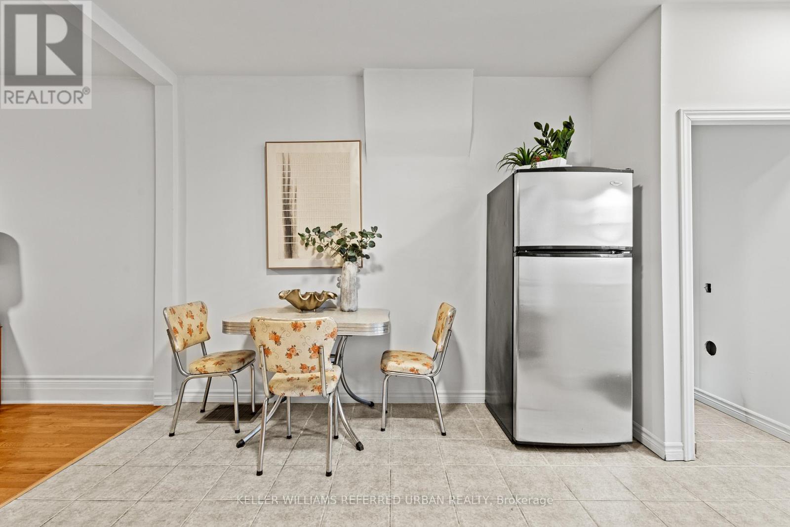 166 Essex Street, Toronto, ON - Indoor Photo Showing Dining Room