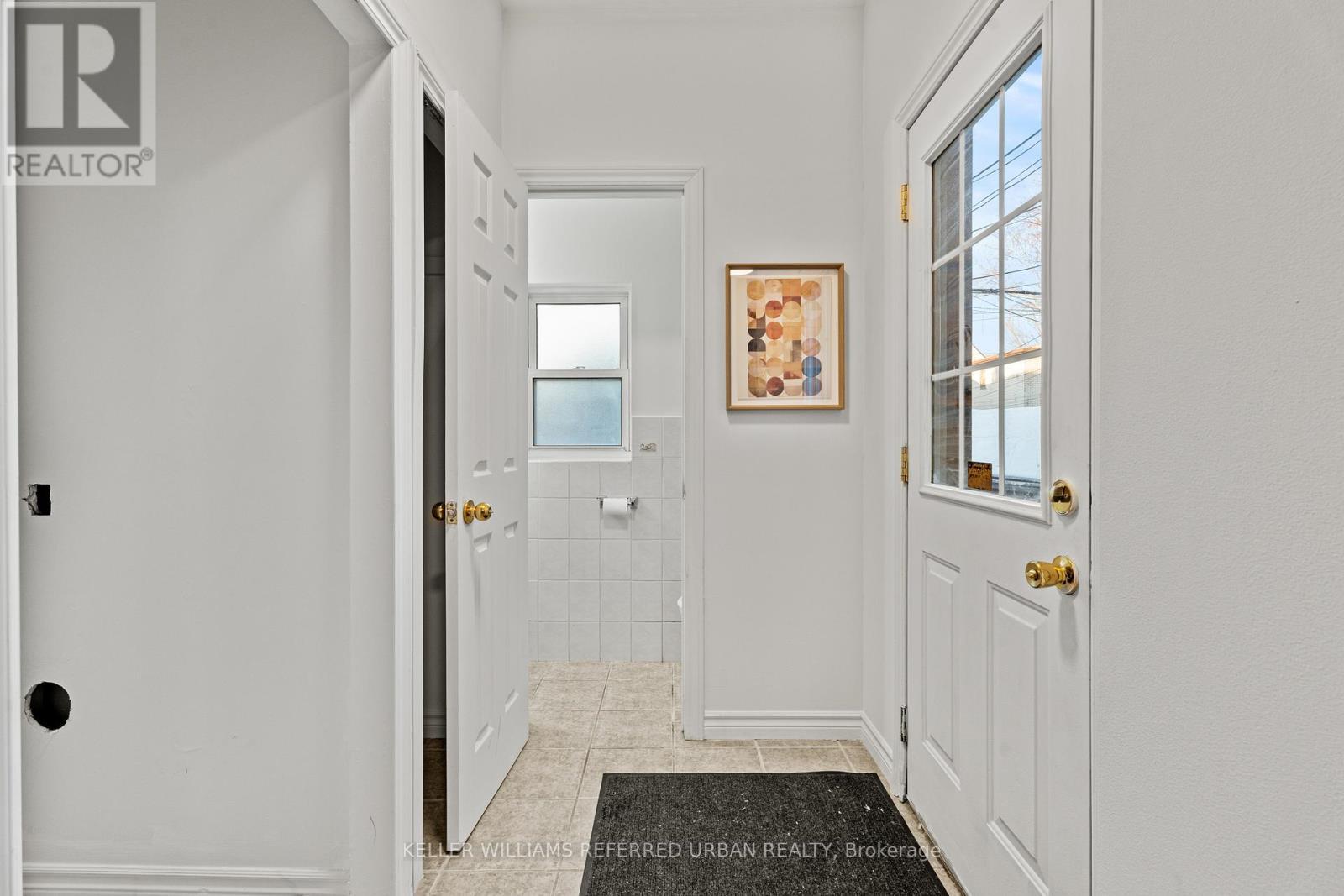 166 Essex Street, Toronto, ON - Indoor Photo Showing Other Room