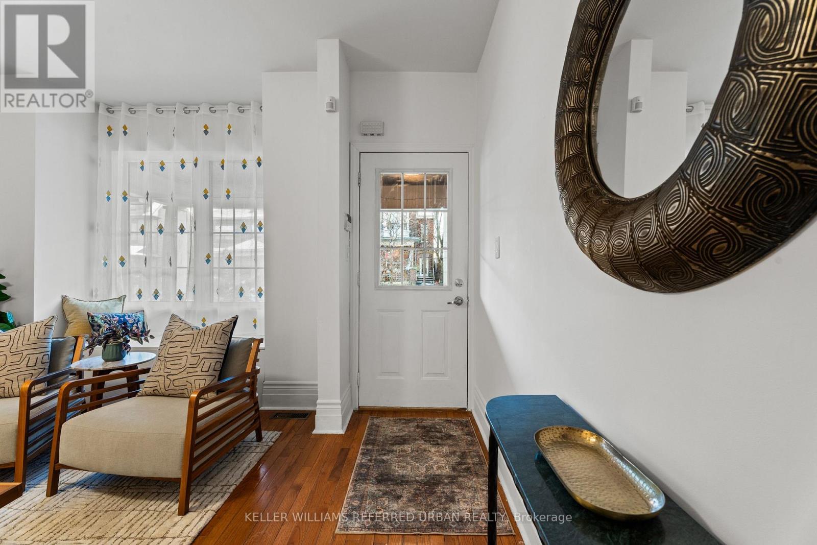 166 Essex Street, Toronto, ON - Indoor Photo Showing Other Room