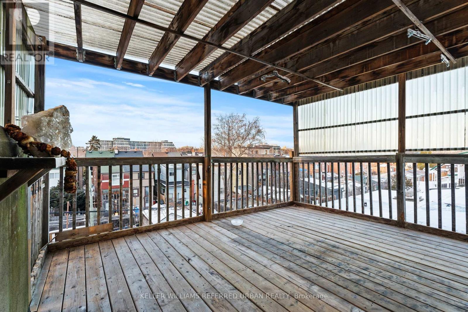 166 Essex Street, Toronto, ON - Outdoor With Exterior