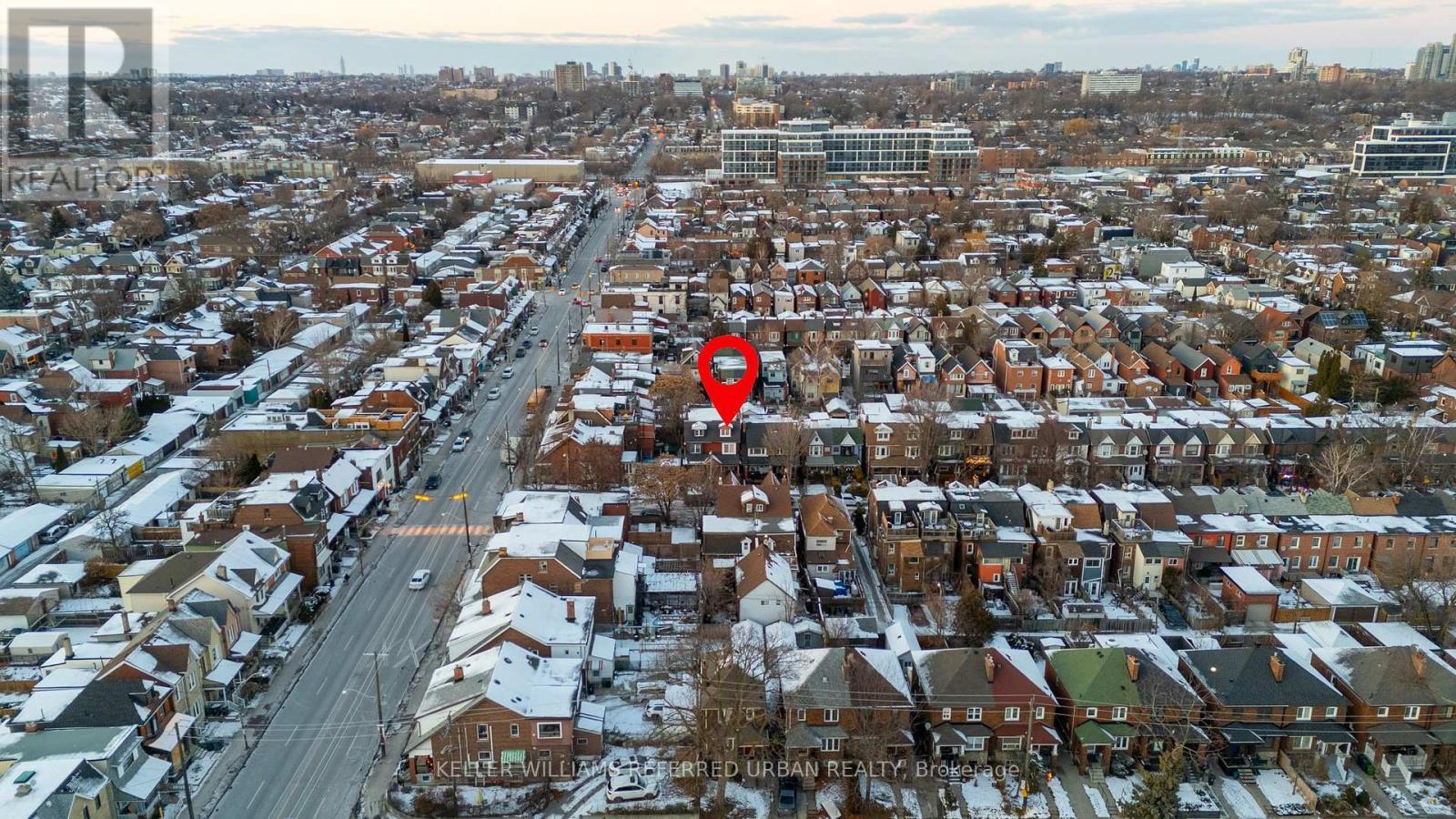 166 Essex Street, Toronto, ON - Outdoor With View