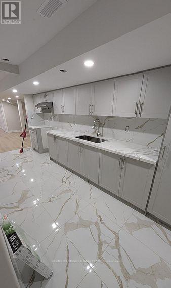 Basement - 47 Arnold Circle, Brampton, ON - Indoor Photo Showing Kitchen