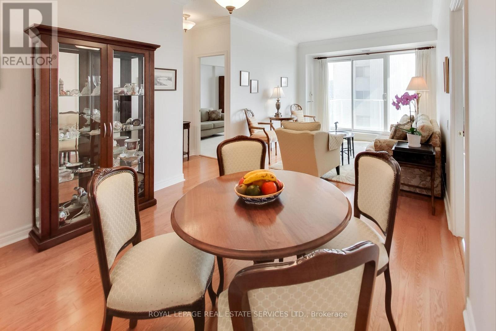 706 - 350 Mill Road, Toronto, ON - Indoor Photo Showing Dining Room