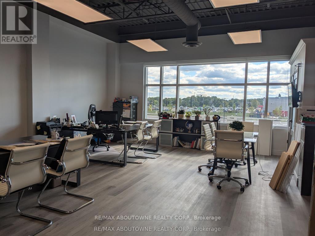 201 - 3475 Rebecca Street, Oakville, ON