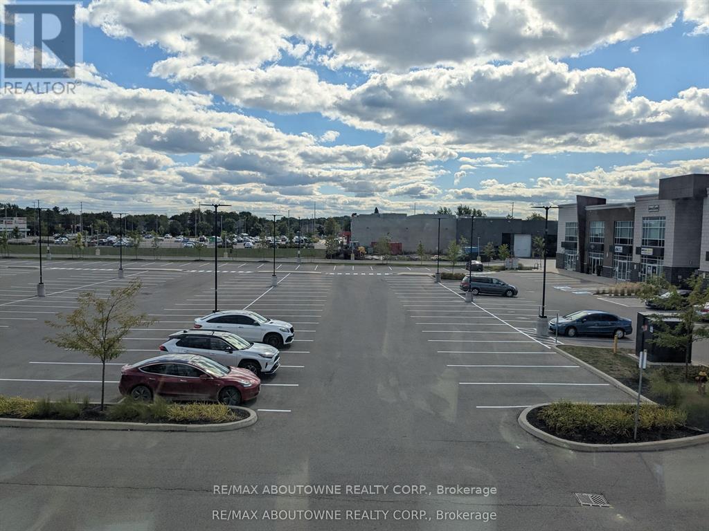 201 - 3475 Rebecca Street, Oakville, ON