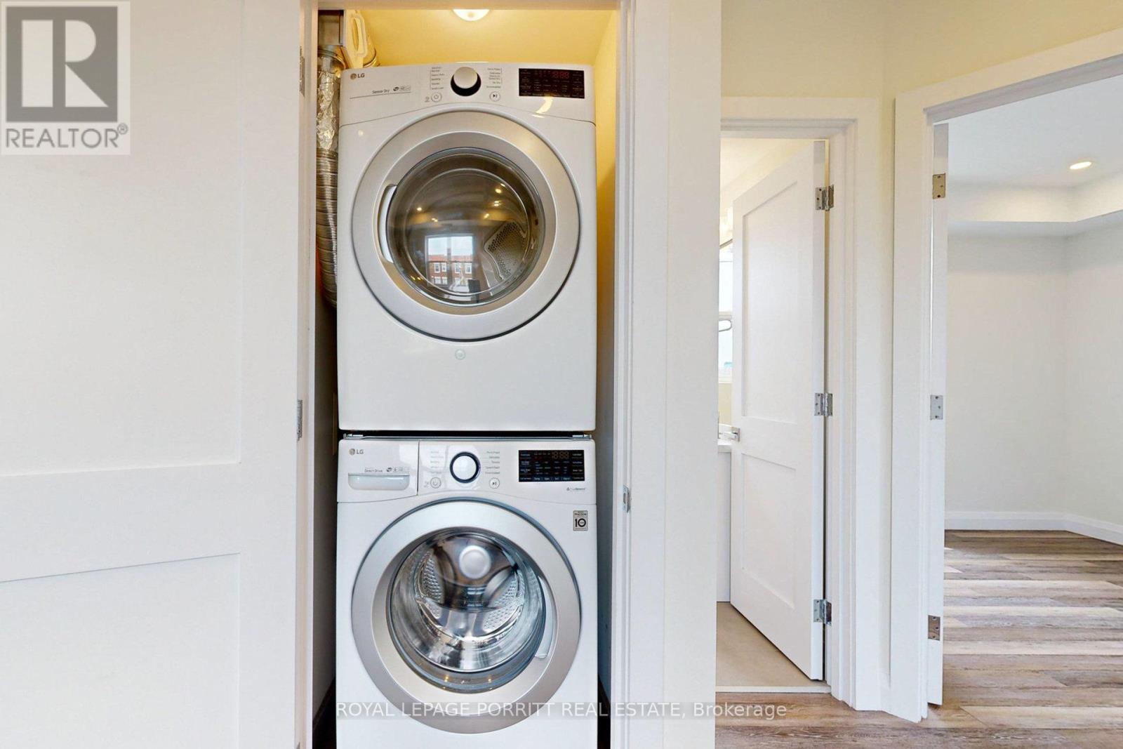#5 - 254 Armadale Avenue, Toronto, ON - Indoor Photo Showing Laundry Room