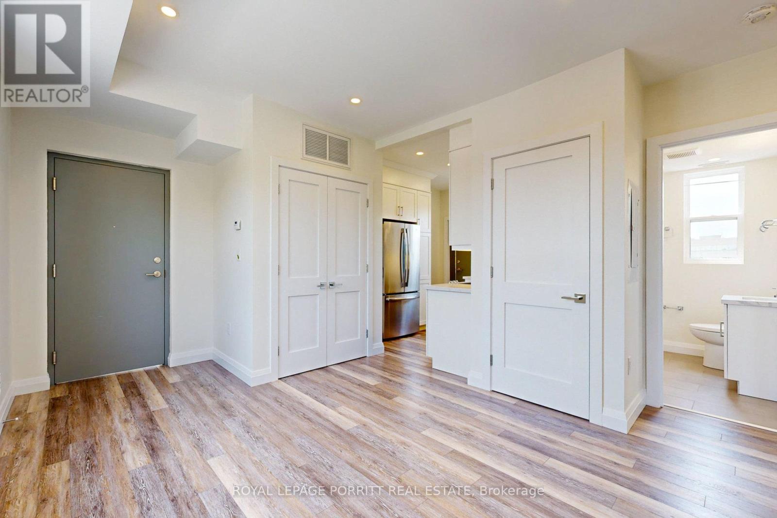 #5 - 254 Armadale Avenue, Toronto, ON - Indoor Photo Showing Other Room