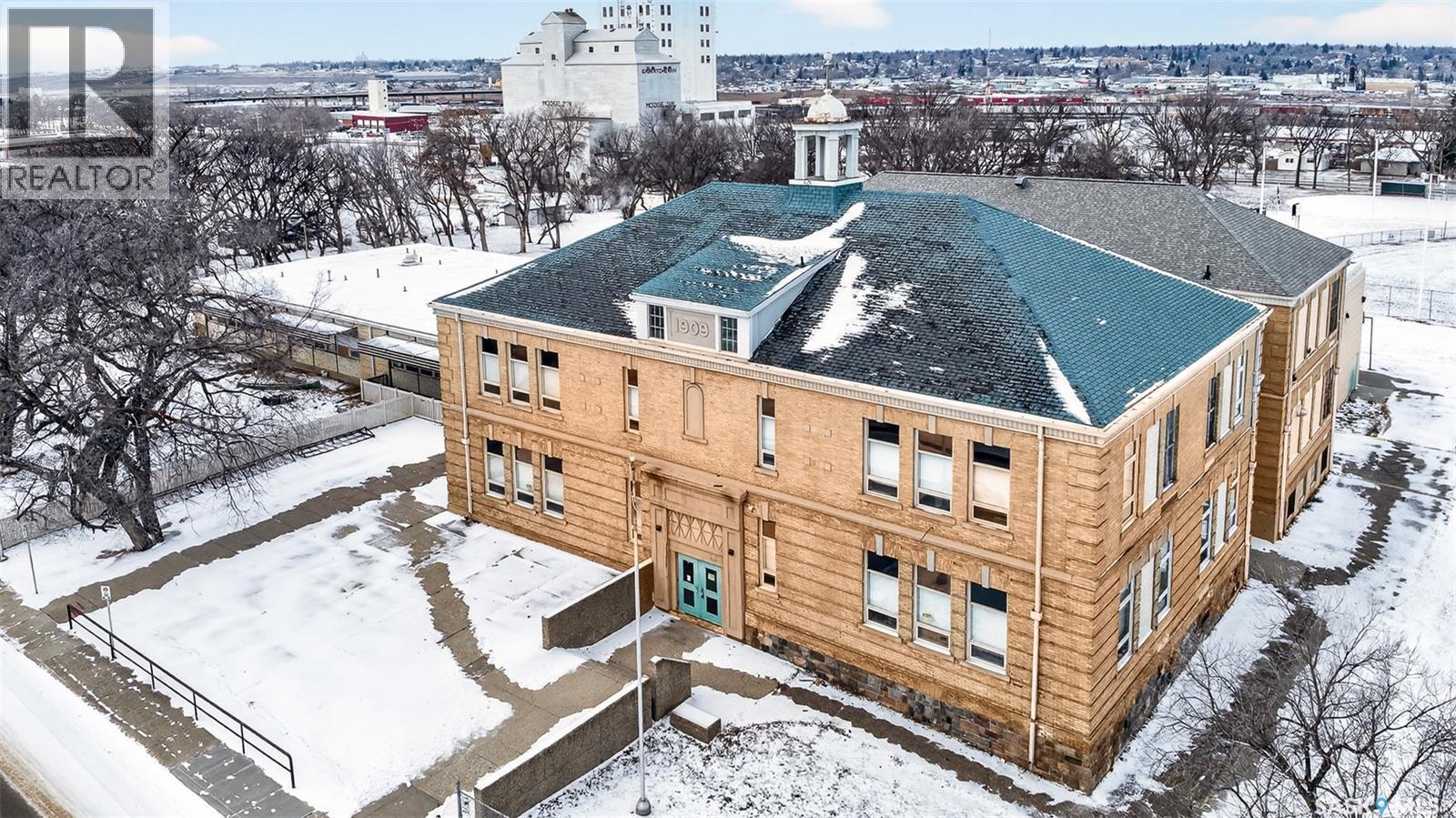 500 Coteau Street W, Moose Jaw, SK