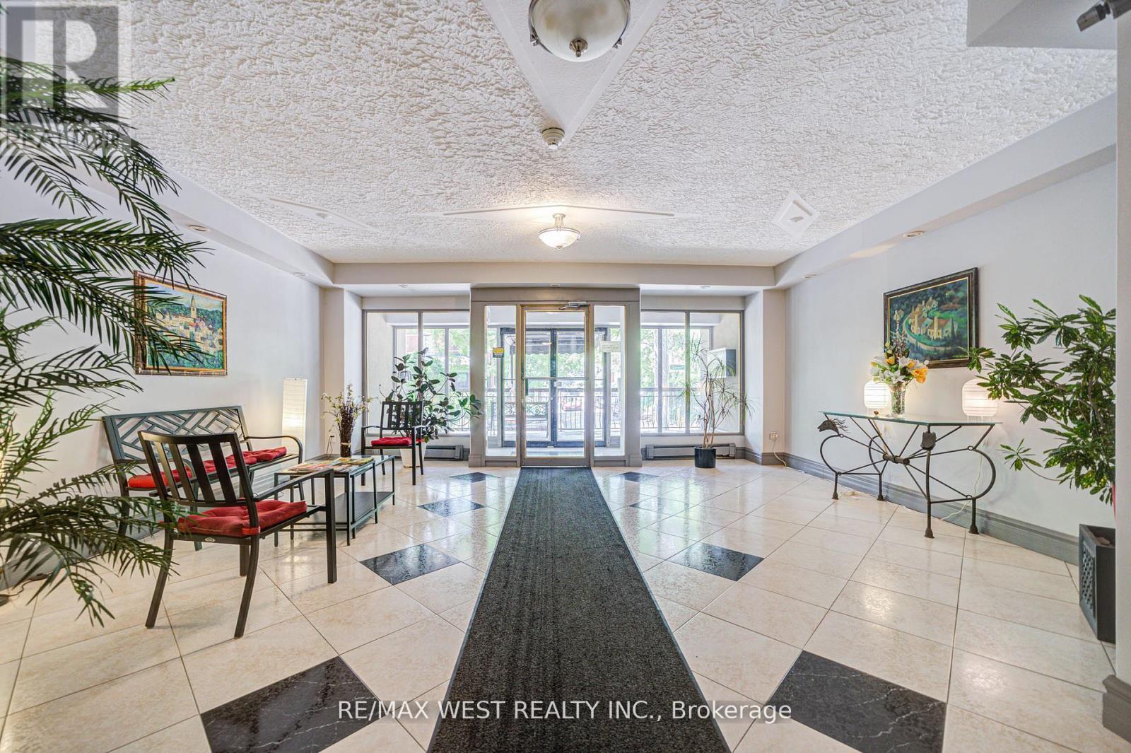 104 - 101 Queen Street S, Hamilton, ON - Indoor Photo Showing Other Room