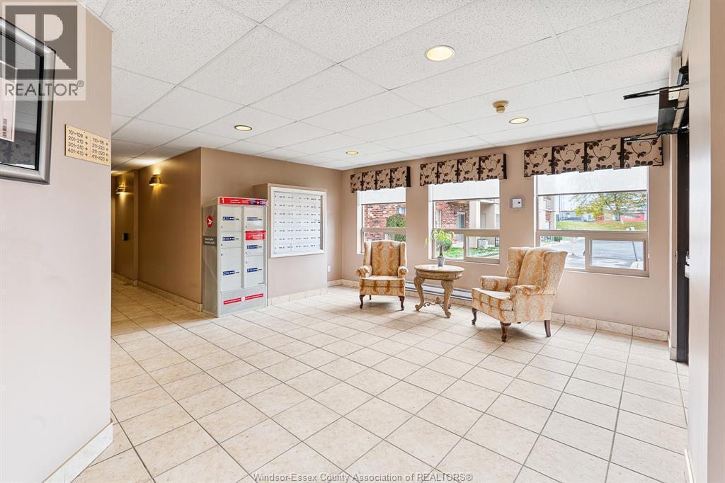 5995 Ellis Street Unit# 202, Lasalle, ON - Indoor Photo Showing Other Room