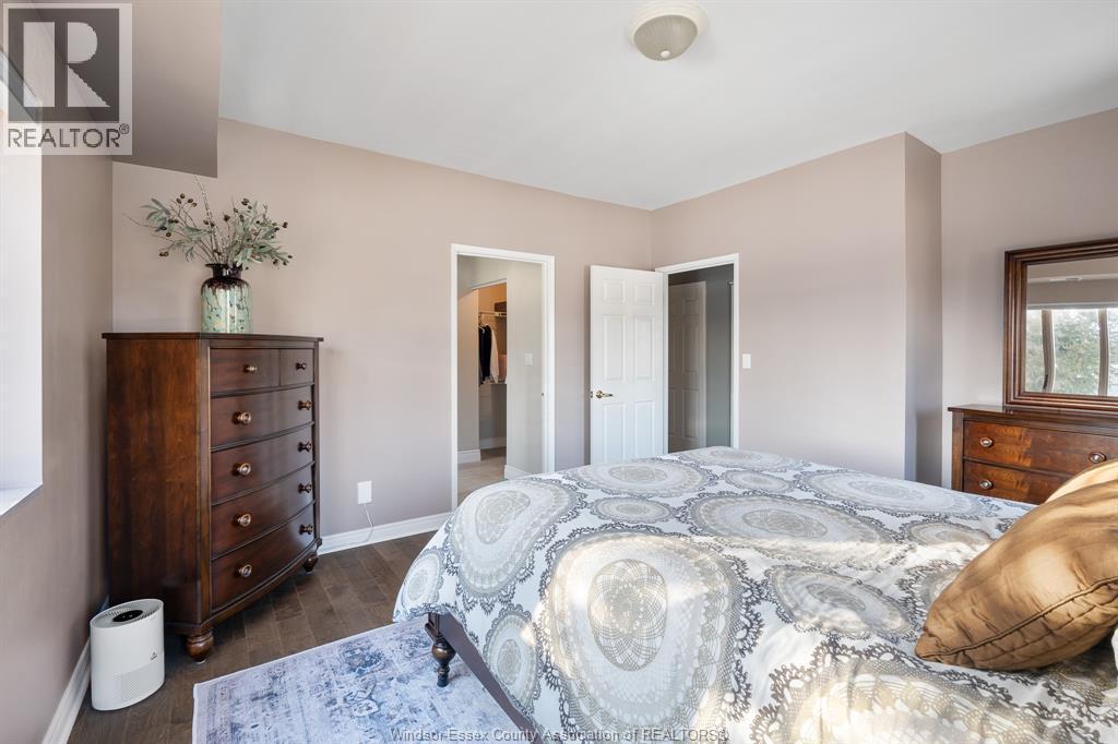 5995 Ellis Street Unit# 202, Lasalle, ON - Indoor Photo Showing Bedroom