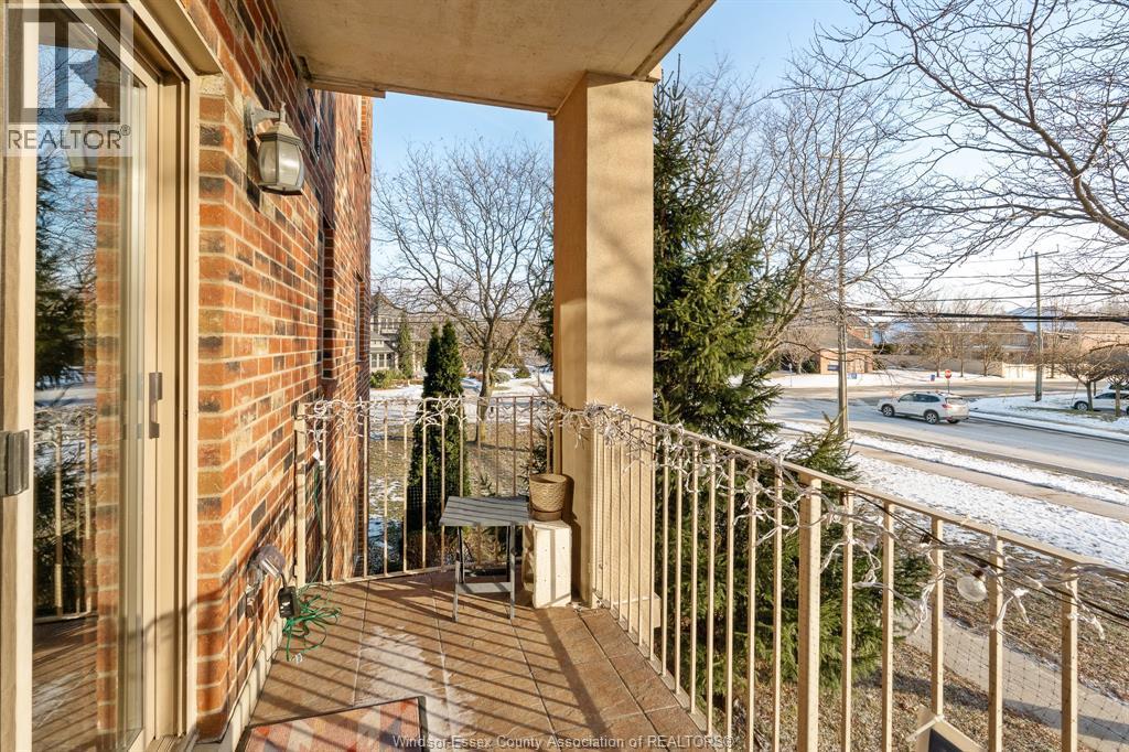 5995 Ellis Street Unit# 202, Lasalle, ON - Outdoor With Balcony